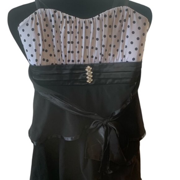 Girl's DEB Brand Formal Dress - Picture 2 of 9